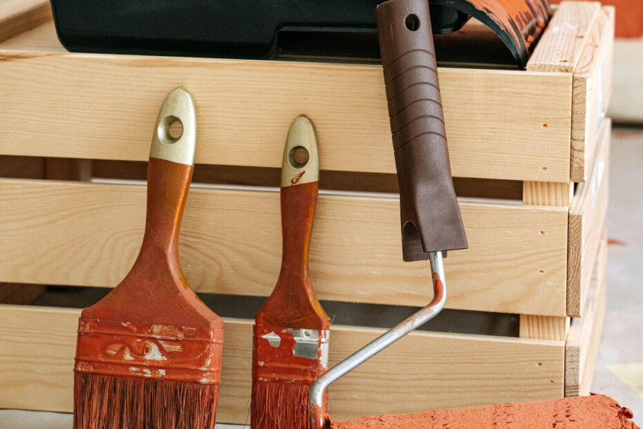 Algunas de las herramientas básicas de pintor de casas